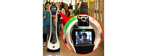 En dreng med livstruende allergier sender en robot i skole for ham