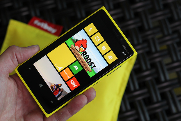 Priser på Nokias Lumia 920 og 820 mobiler dukker op*