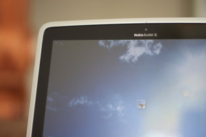 Testissä Nokia Booklet 3G: kurkkaus pakettiin ja ensivaikutelmia