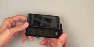 Videolla: t�n��n julkistetun Motorola DROID:in GSM-versio
