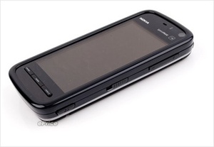 Nokialta hopeinen 5800 XpressMusic