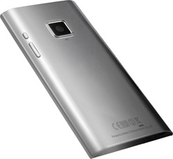Panasonic offentligg�rer Eluga, en 4,3" vandt�t smartphone