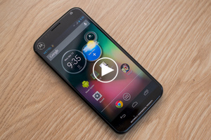 Leak shows off new Motorola phone with bigger Google integration