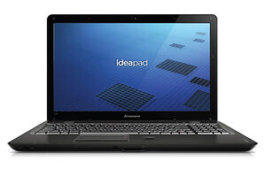 Lenovo IdeaPad U550 (SU4100 / 500 GB / 1366x768 / 4096 MB / Intel GMA 4500MHD / Windows 7 Home Premium)