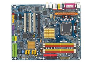 Gigabyte GA-8I955X Royal