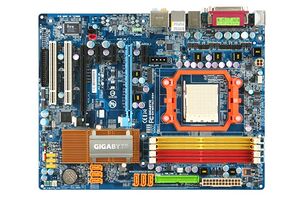 Gigabyte GA-M57SLI-DS4