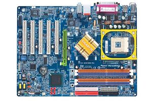 Gigabyte GA-8IG1000 Pro-G